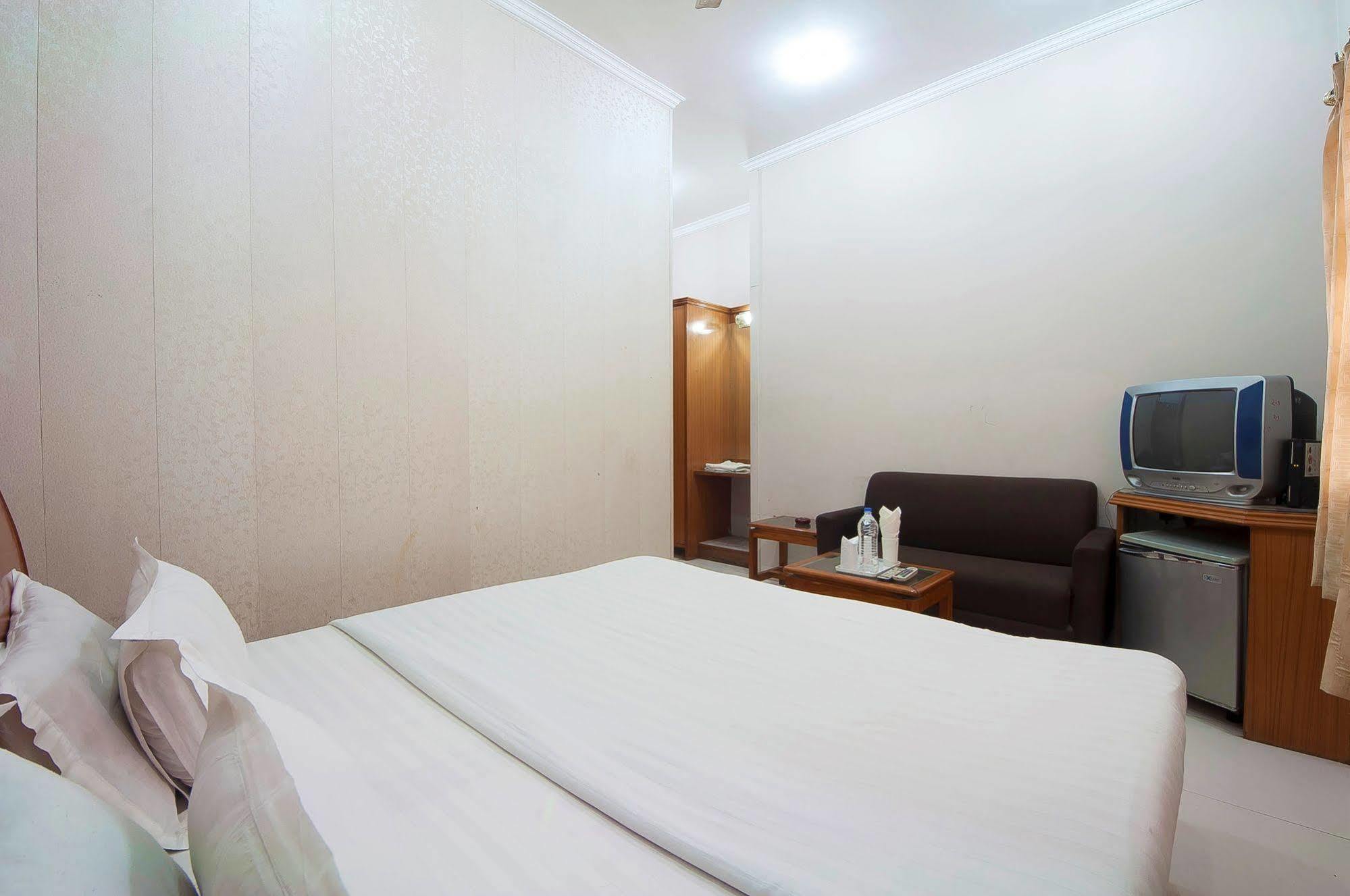 Fabhotel Basera Amritsar Exterior photo