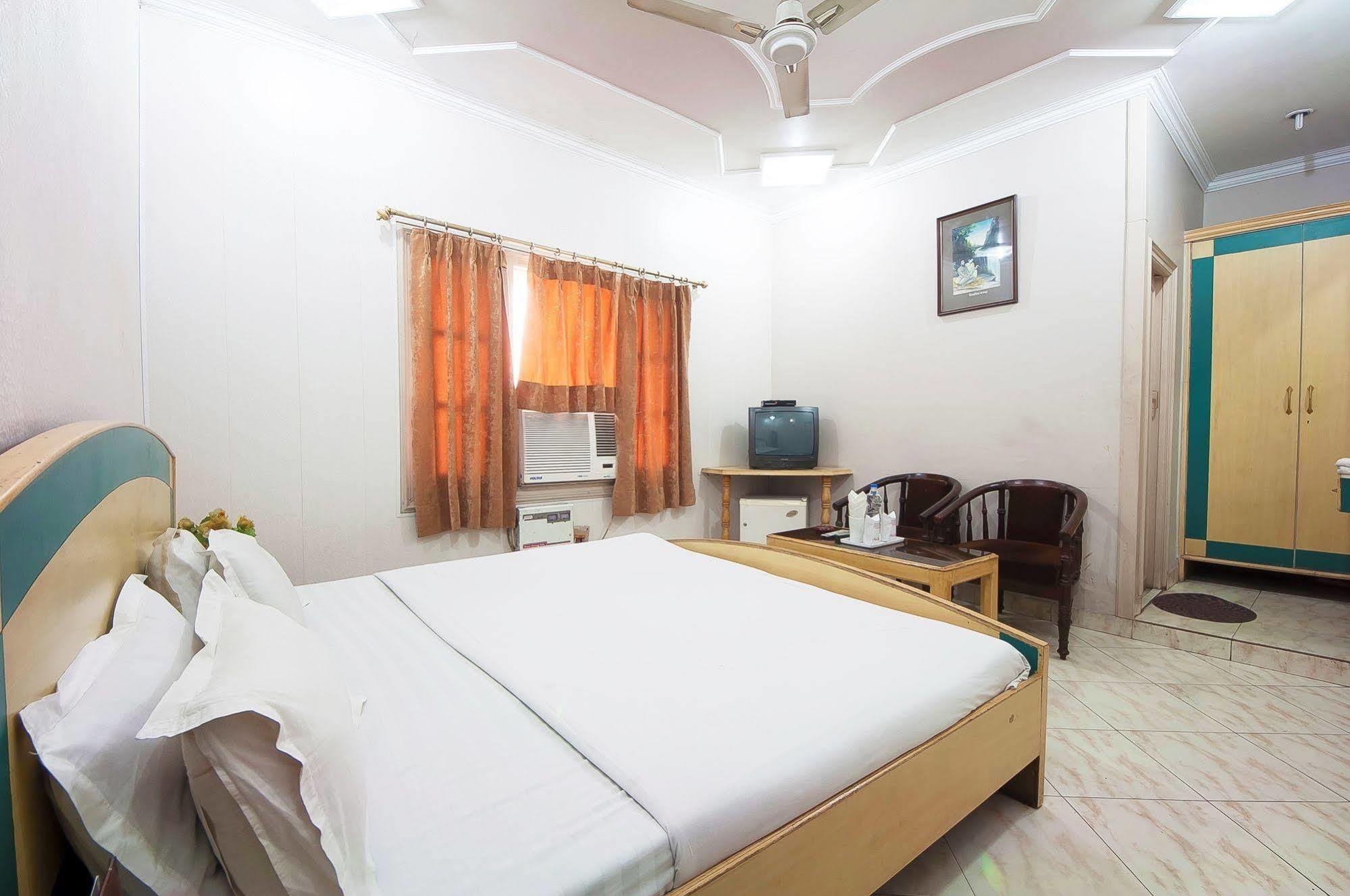 Fabhotel Basera Amritsar Exterior photo